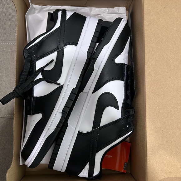 Nike dunk low-size 8.5 Men Goat certified.Brand new Authentic panda Dunks - Picture 1 of 7